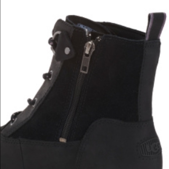 NWT UGG Leather Waterproof Boots with zipper and lace - Picture 9 of 16